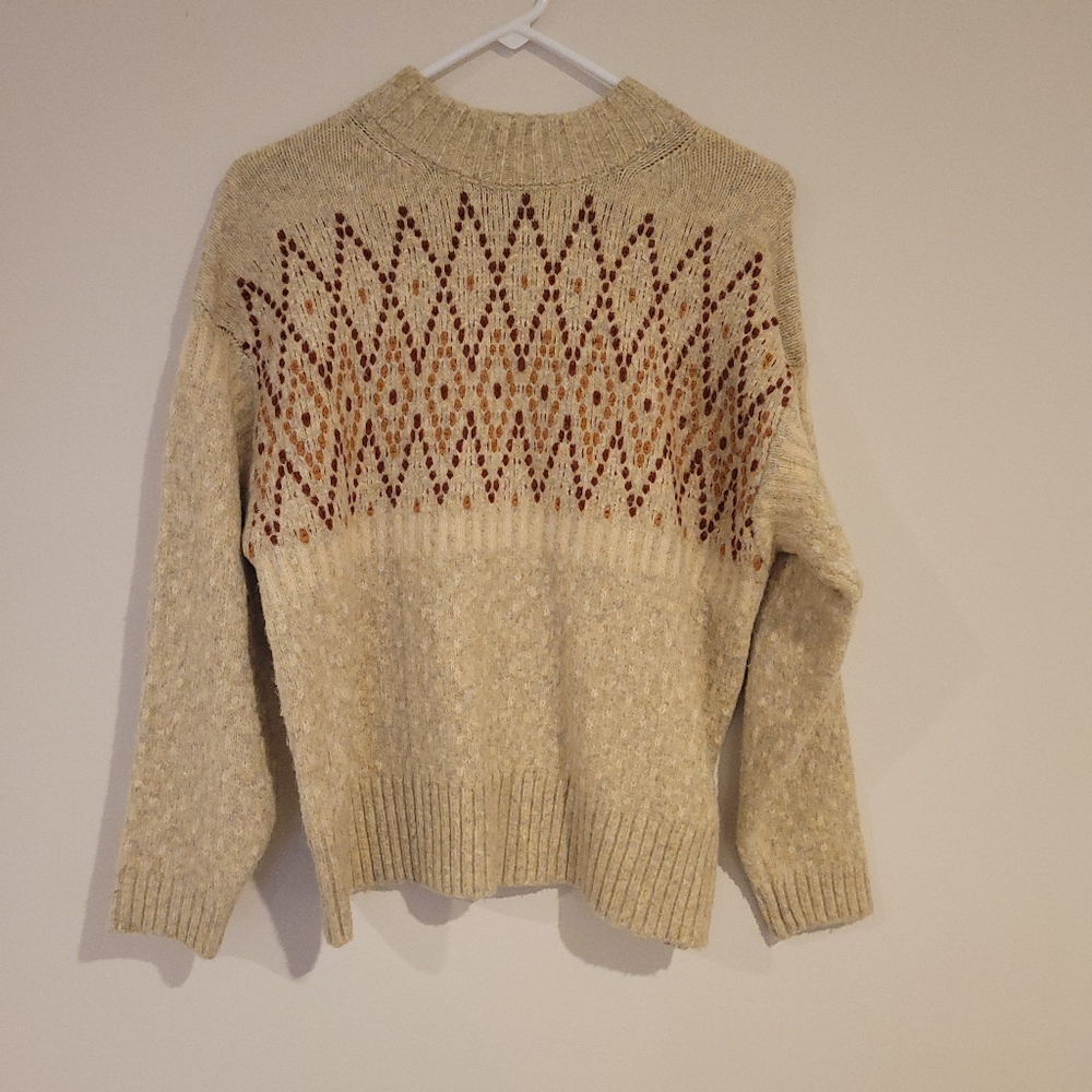 Lush tan sweater size M